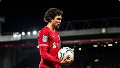 这下真是把足球踢成了艺术