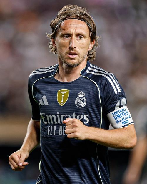 意媒：那不勒斯仍未能敲定胡安卢，狼队与森林已加入竞争