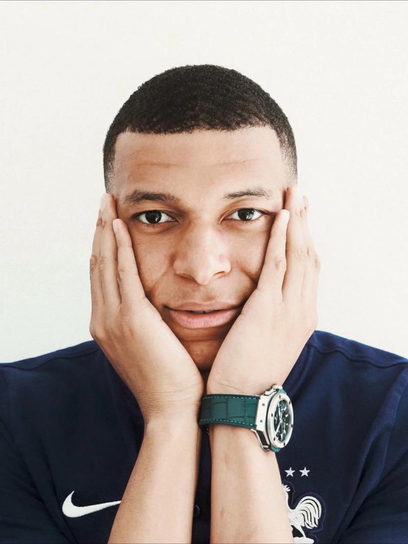 埃里克·加西亚：不会对皇马近况感到高兴；我们会想念阿劳霍