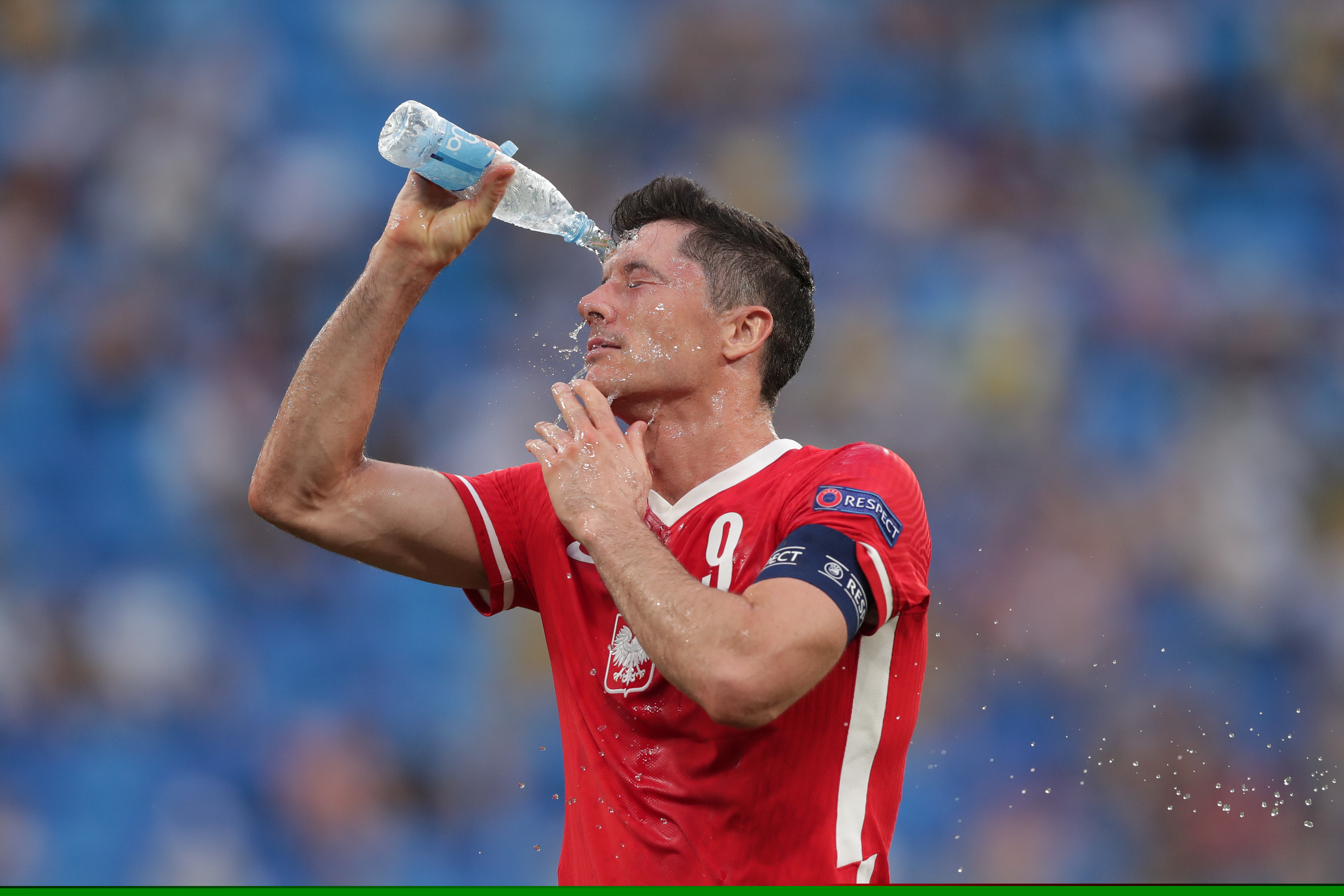 巴恩斯对战曼城全场数据：2粒进球，18次传球16次成功