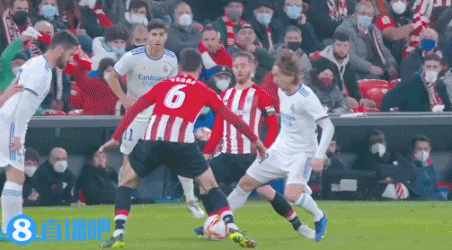 美记爆料湖人正积极追求赫伯特·琼斯，名嘴晒出3换1方案