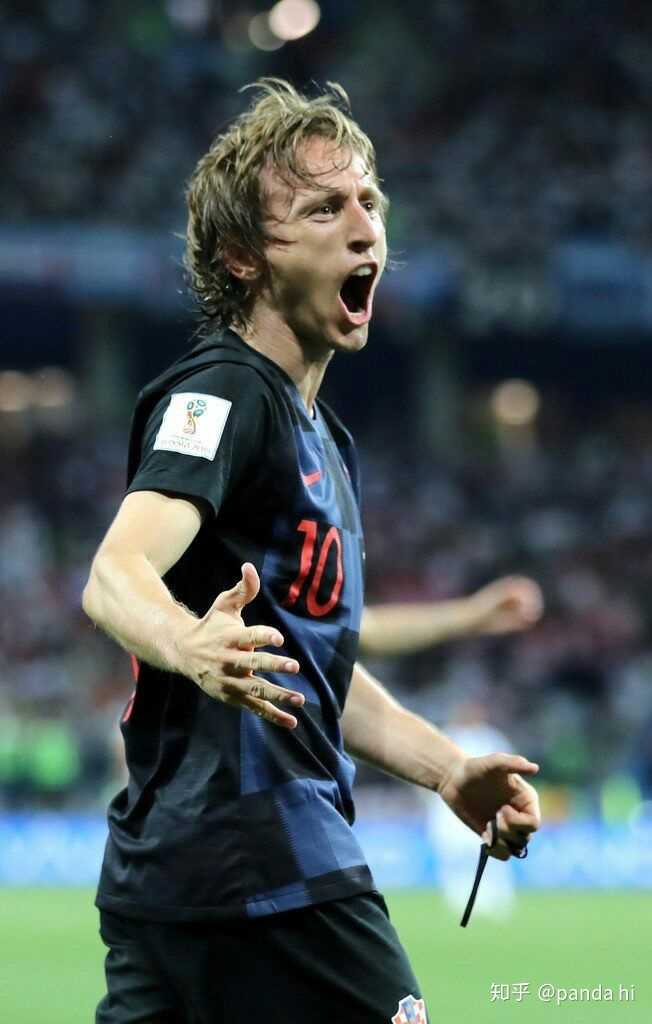 前进之鹰球员因嘲讽施蒂勒鼻子被罚款500欧，现已公开道歉