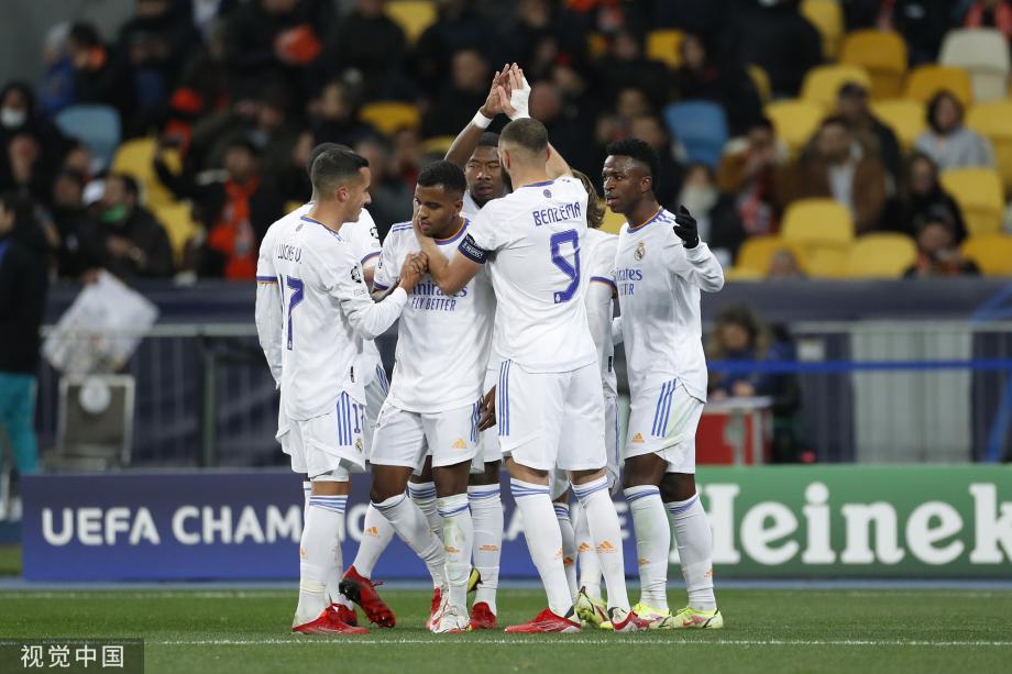 杨瀚森登场4分29秒3中0！阿夫迪亚31+19+10三双难救主，雷霆6人上双击败开拓者