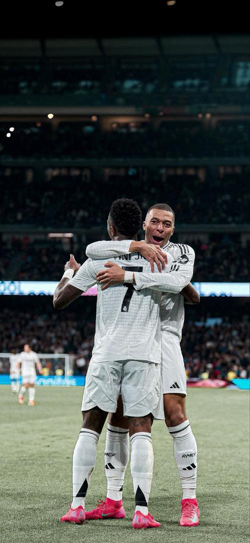 久违了！中超或再迎1名世界杯外援：韩国副队长接近加盟浙江！