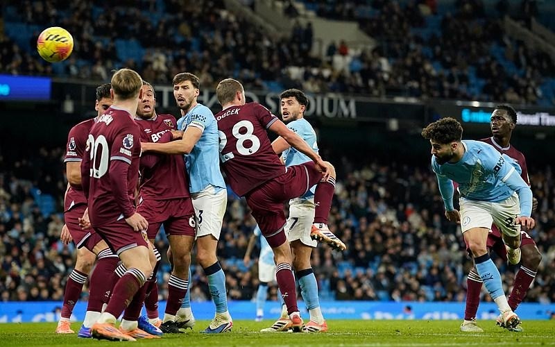 掘金成NBA历史第三支单赛季有三名不同球员得到50+的球队